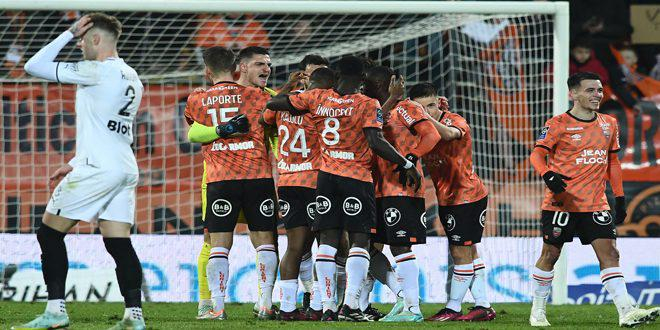 لوريان يفوز على رين بثنائية في الدوري الفرنسي