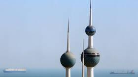 وزير النفط الكويتي: ملتزمون بشكل تام بقرارات 