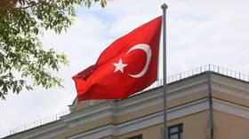 نيويورك..  مجهول يعتدي على مبنى 