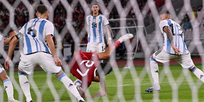 الأرجنتين تفوز على إندونيسيا بثنائية في مباراة ودية