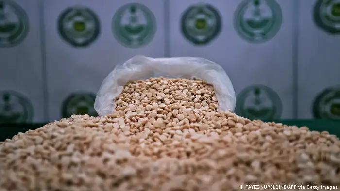 باتت حبوب الكبتاغون المخدر المفضل بين الشباب في الشرق الأوسط وشمال أفريقيا