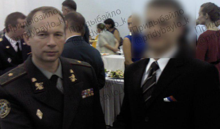 مراسل RT ينشر صورا لقائد القوات المسلحة الأوكرانية الجديد وهو يحتفل بالعيد الوطني الروسي