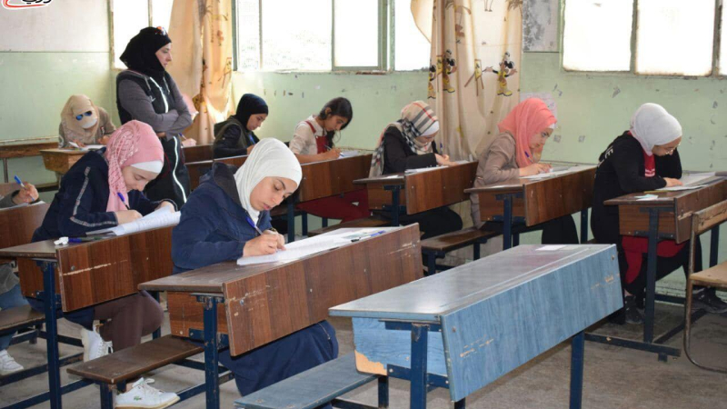 رفع رسوم التسجيل لطلاب الشهادات العامة