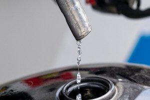 إنتاج محلي يدفع أسعار المحروقات للانخفاض في سوريا.. وقرارات جديدة قبل الشتاء