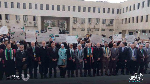 نقيب المحامين لـ”الوطن”: نعمل مع “العدل” على استقلال القضاء وسوريا أصبحت بلد القانون