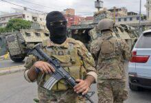 أكثر من 200 ضابط .. سوريا تسعى وراء مسؤولي نظام الأسد في لبنان