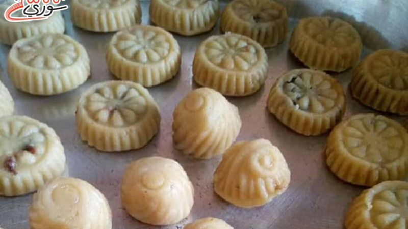 من السوق إلى المطبخ.. رحلة البحث عن ضيافة عيد “ممكنة”