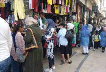 أسعار الملابس.. تنزيلات في المنشور وصدمة على الخاص