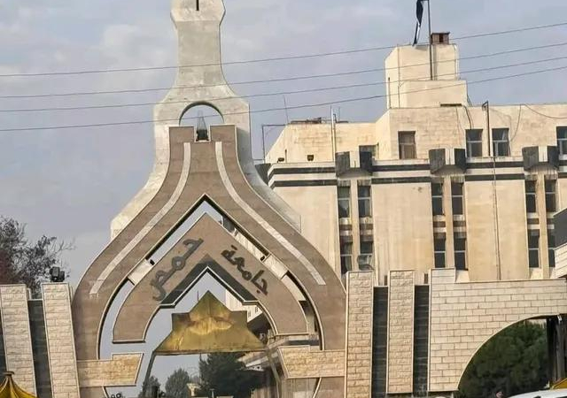 نزع الملكية السياسية عن أسماء الأماكن العامة .. نهاية البعث والأسد والرئيس