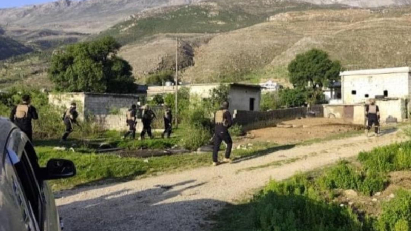 وجهاء نبع الطيب ينفون تهمة التستّر على أمجد يوسف ويدعون لنبذ الفرقة