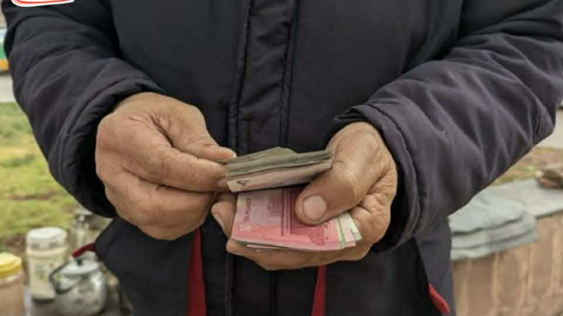 بعد التمديد الثاني .. الليرة القديمة تفرض نفسها على الأسواق فأين وصلت عملية الاستبدال؟