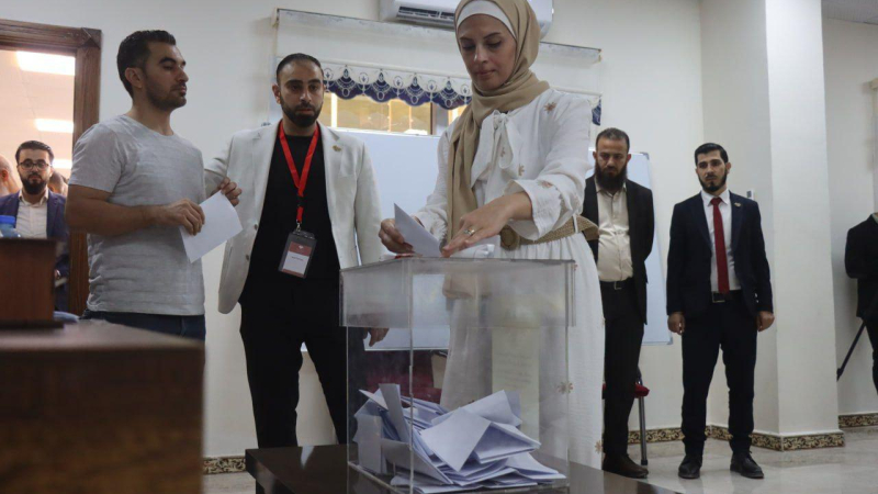 5.1% فقط .. نسبة الحضور النسائي في مجلس الشعب تضرب عدالة التمثيل