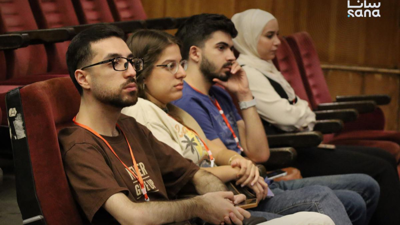 IMG 3948 فعالية "وجهتك الأكاديمية 2" في طرطوس لتعريف طلاب الثانوية بالاختصاصات الجامعية