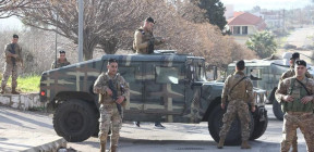 أكثر من 200 ضابط .. سوريا تسعى وراء مسؤولي نظام الأسد في لبنان