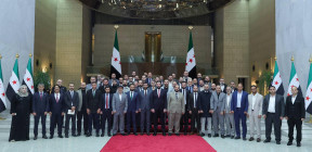 صورة لقاء رسمي في دمشق تعكس فجوة التمثيل النسائي