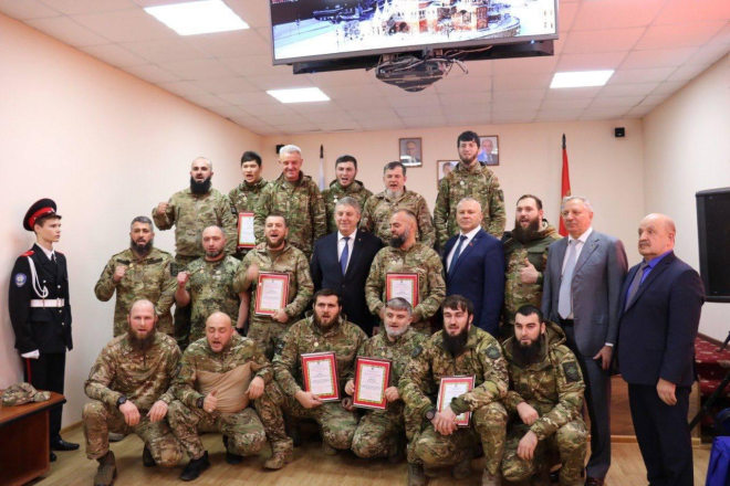حاكم بريانسك يكرم مقاتلي "أحمد-روسيا" المشاركين في القبض على الإرهابيين في المقاطعة (صور)