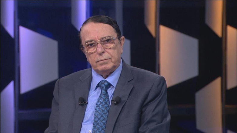 وفاة رياض نعسان آغا.. رحل بعد سقوط النظام الذي أدانه ومنعه من العودة