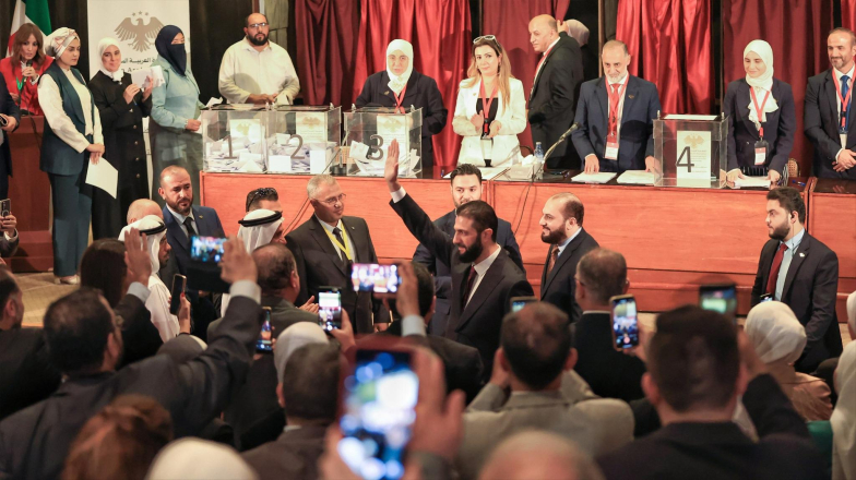 السلطات السورية الانتقالية وسؤال الشرعية .. كيف انتخبت السلطة نفسها وفازت؟